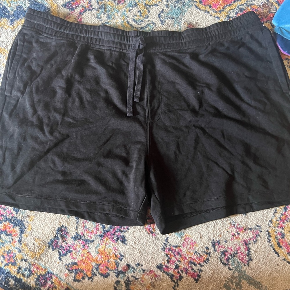 Old navy size 28w 4x sweat shorts nwot